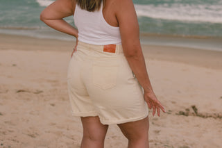 90's Denim Shorts - Ecru